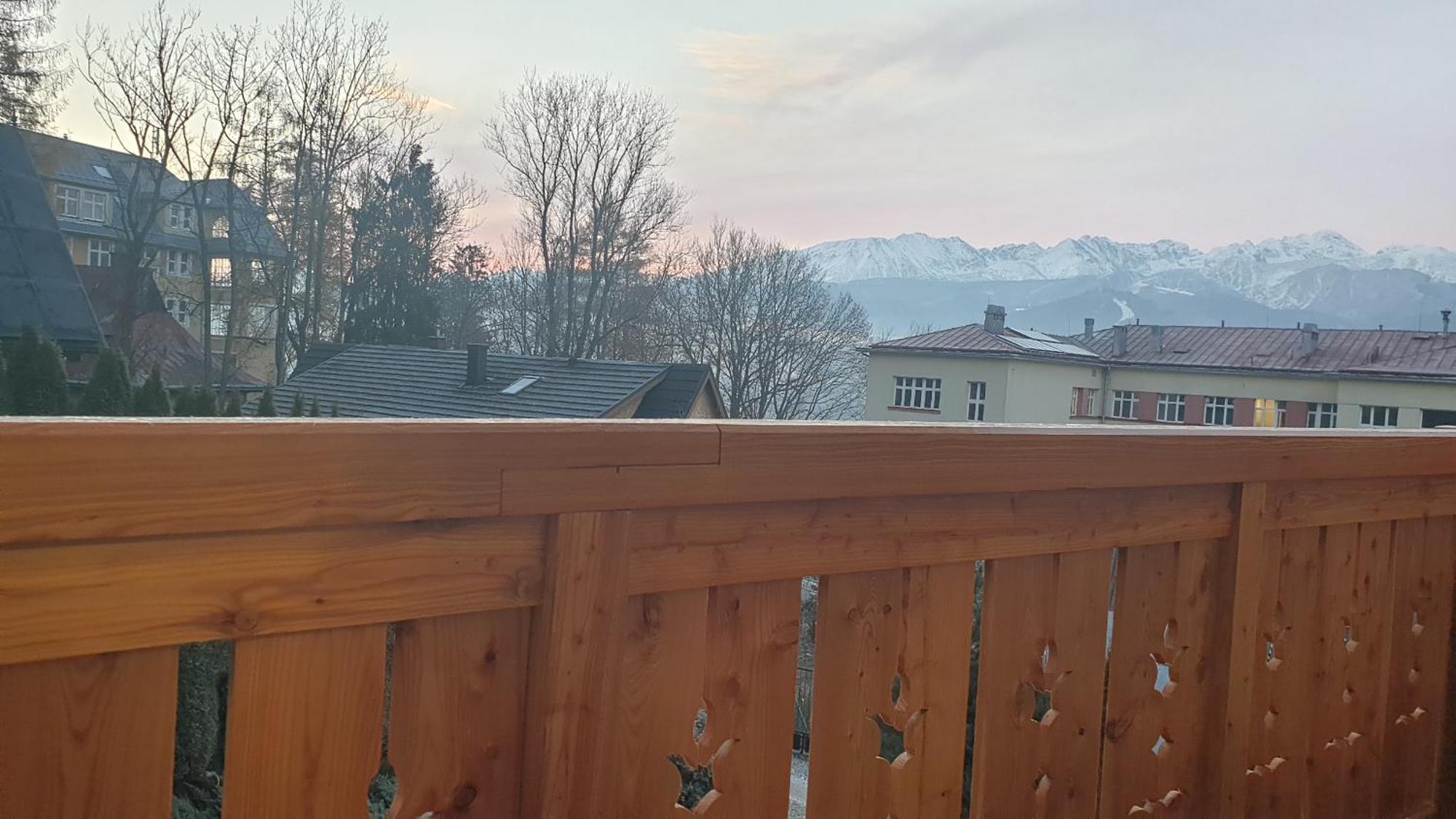 Villa Fortuna - Regionalne Apartamenty & Spa - Sauna, Grill, Jacuzzi Z Widokiem Na Tatry Zakopane Room photo