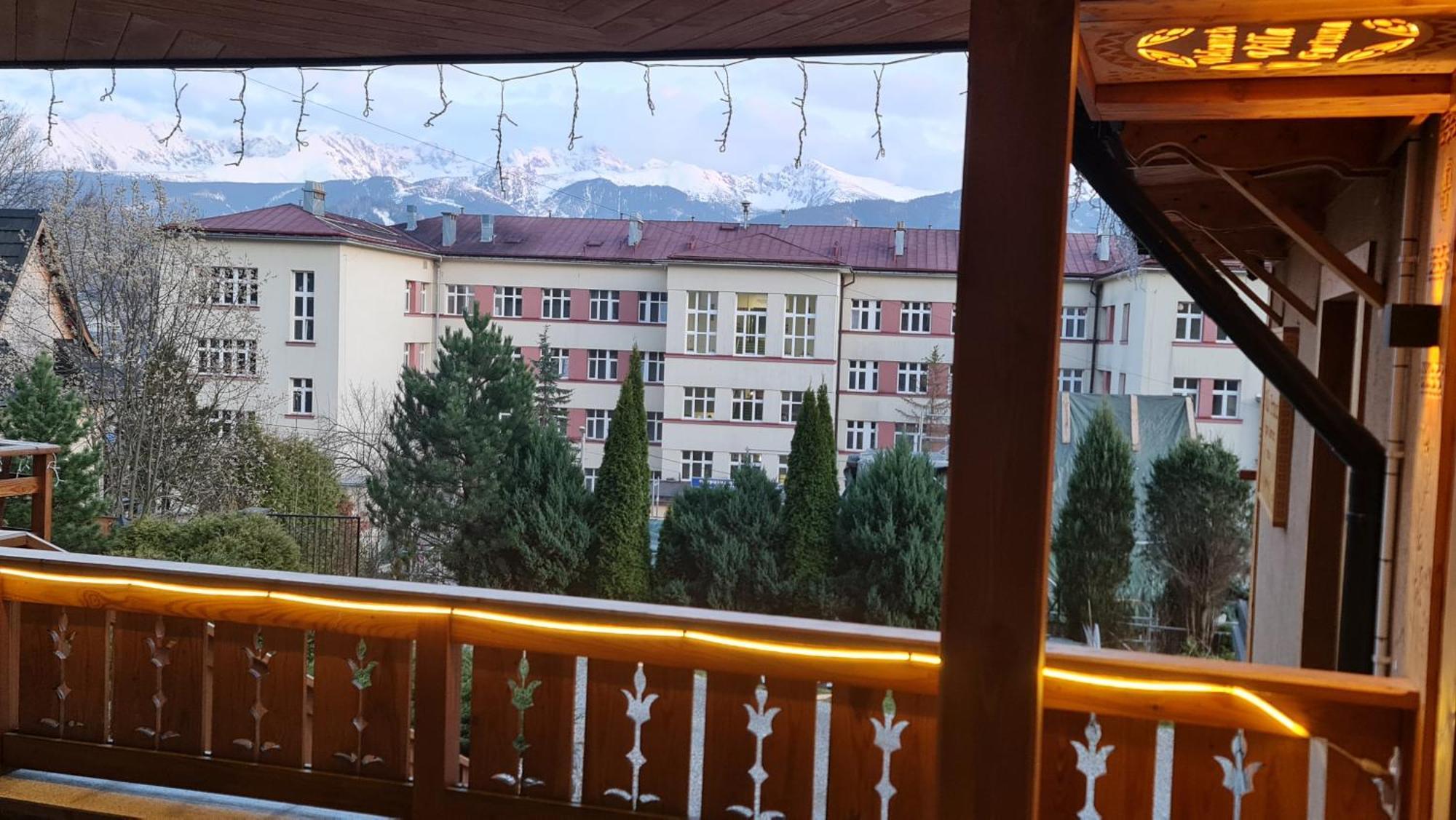 Villa Fortuna - Regionalne Apartamenty & Spa - Sauna, Grill, Jacuzzi Z Widokiem Na Tatry Zakopane Exterior photo